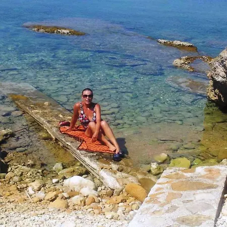 Дом отдыха Lucia With Salt Pool